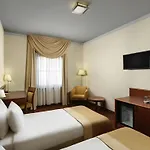 Mercure Magyar Kiraly 4*