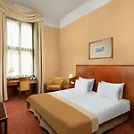 Hotel Mercure Magyar Kiraly 4*