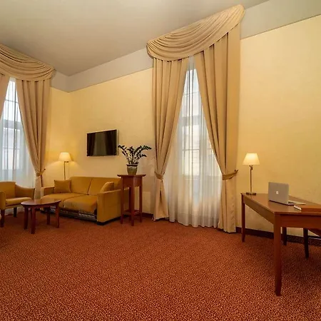 Mercure Magyar Kiraly Hotel Szekesfehervar
