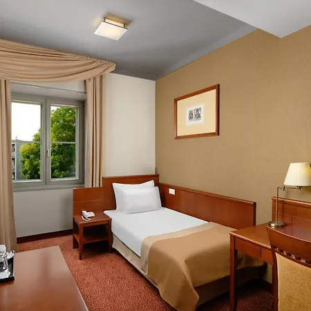 Mercure Magyar Kiraly Hotel