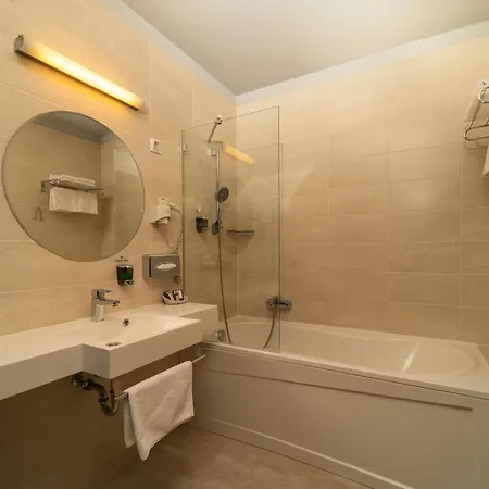 Mercure Magyar Kiraly Szekesfehervar