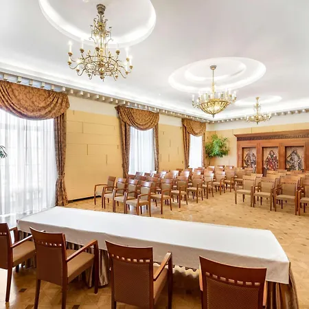 Hotel Mercure Magyar Kiraly 4*