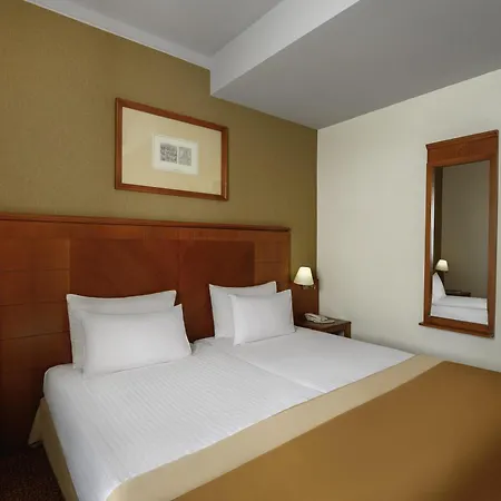 Ξενοδοχείο Mercure Magyar Kiraly Székesfehérvár