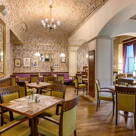 Mercure Magyar Kiraly 4* Székesfehérvár