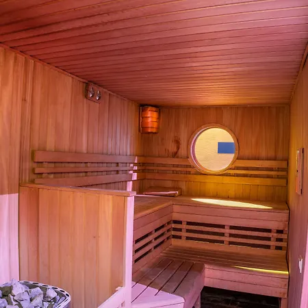 מלון Mercure Magyar Kiraly 4*