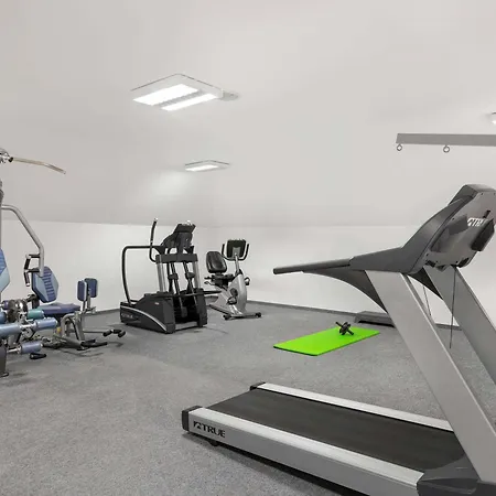 מלון Mercure Magyar Kiraly 4*