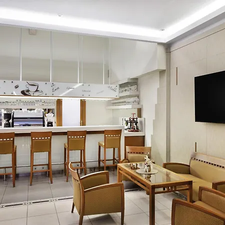 Mercure Magyar Kiraly فندق