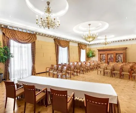 Hotel Mercure Magyar Kiraly 4*