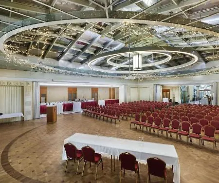 Mercure Magyar Kiraly 호텔