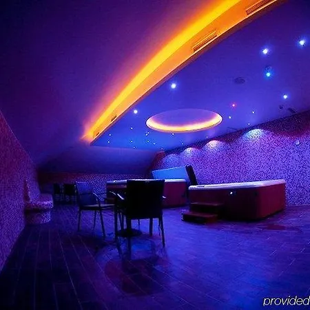 Mercure Magyar Kiraly Hotel