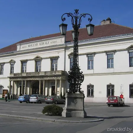 Ξενοδοχείο Mercure Magyar Kiraly 4*