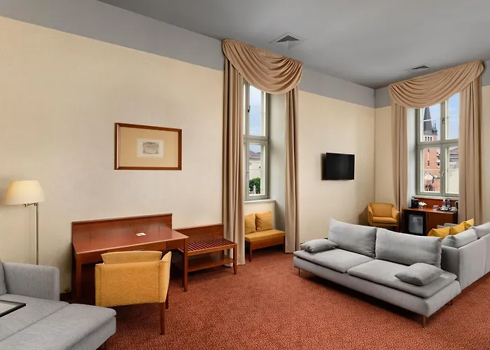 Mercure Magyar Kiraly 酒店 4*