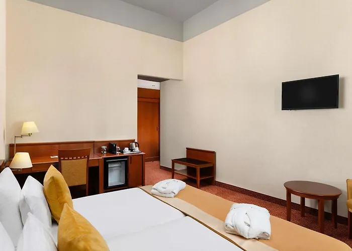 מלון Mercure Magyar Kiraly Székesfehérvár