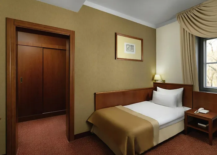 Mercure Magyar Kiraly 4* Székesfehérvár
