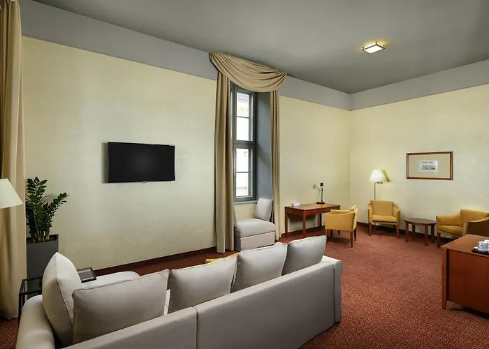 Otel Mercure Magyar Kiraly 4*