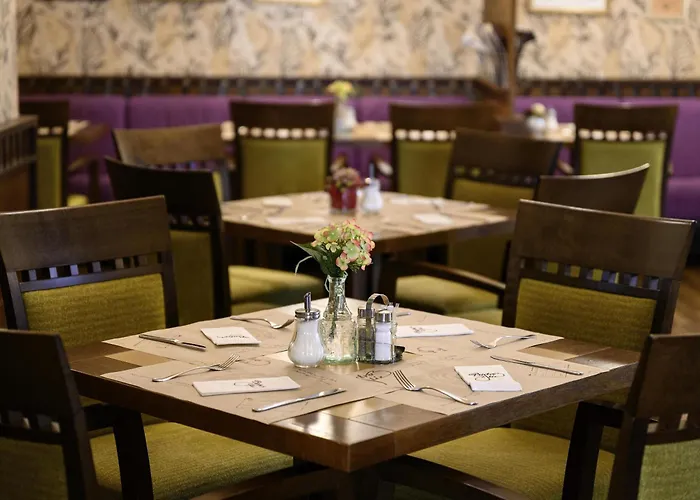 Mercure Magyar Kiraly فندق 4*