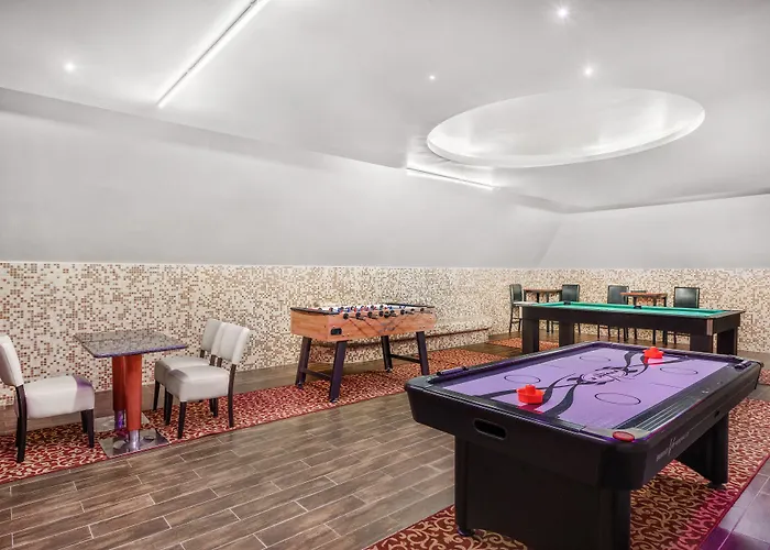 מלון Mercure Magyar Kiraly 4*