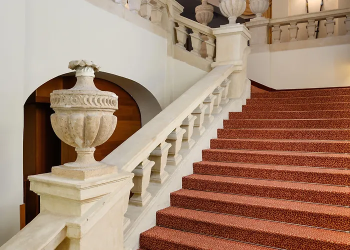 Mercure Magyar Kiraly Ξενοδοχείο Székesfehérvár
