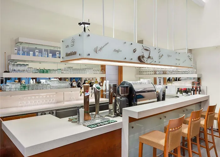 Mercure Magyar Kiraly 酒店 4*