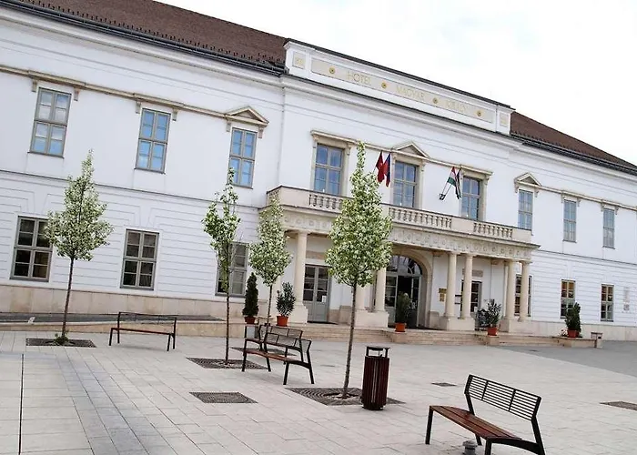 Mercure Magyar Kiraly Hotel Szekesfehervar